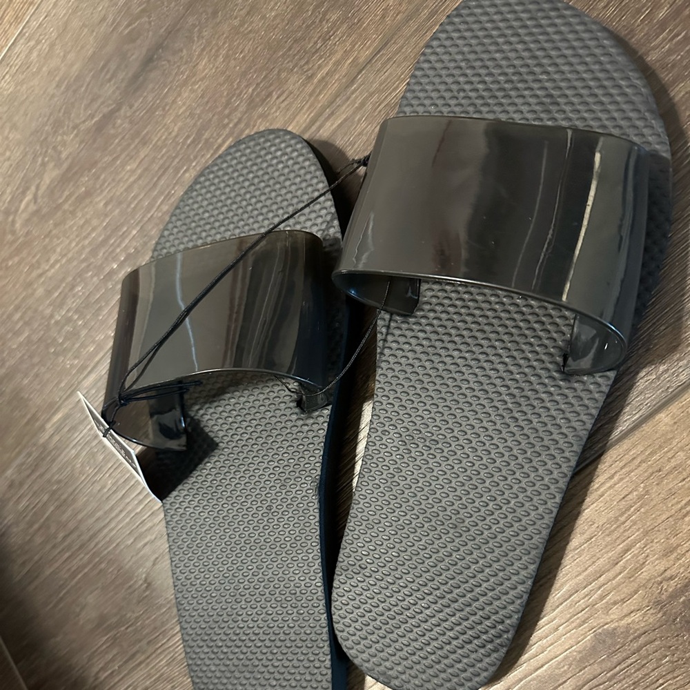 Brand new sandals Westloop
